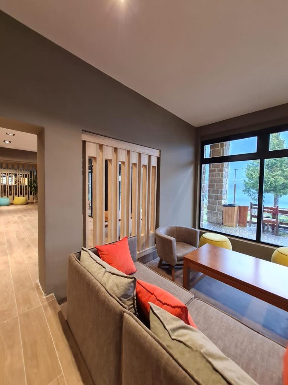 Hotel Alun Nehuen 3*